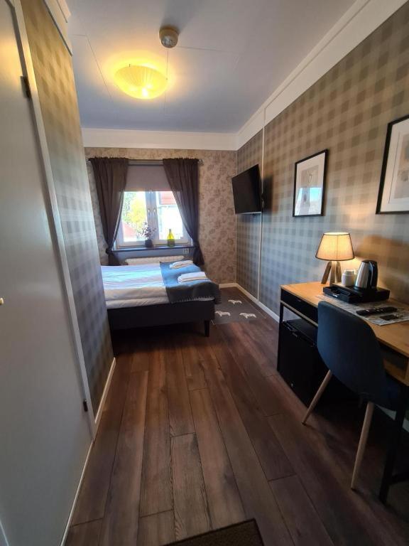 Dala-Jaerna Hotell Och Vandrarhem المظهر الخارجي الصورة